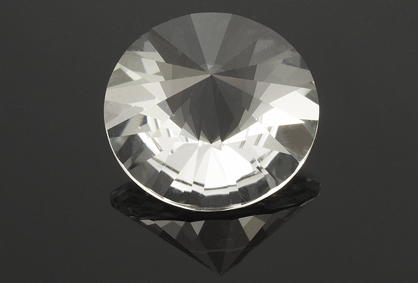 Topaze blanche calibrée 3.90ct